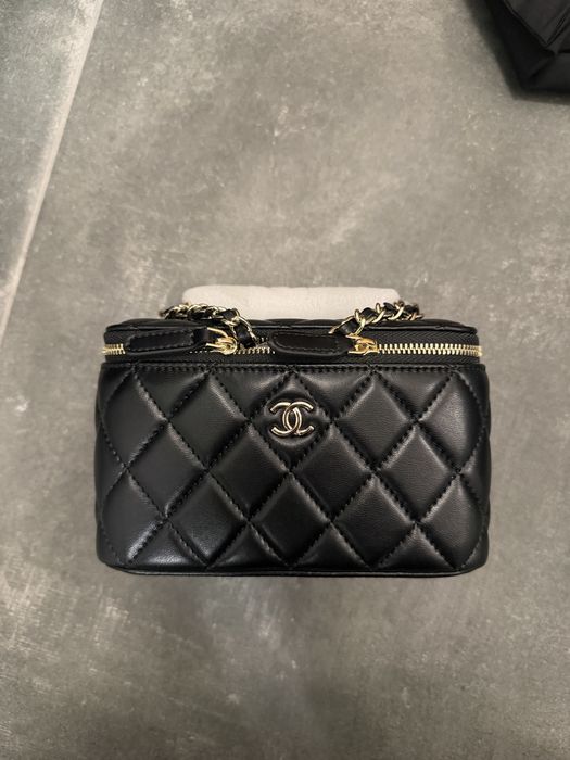 Chanel Vanity Bag малка чанта естествена кожа