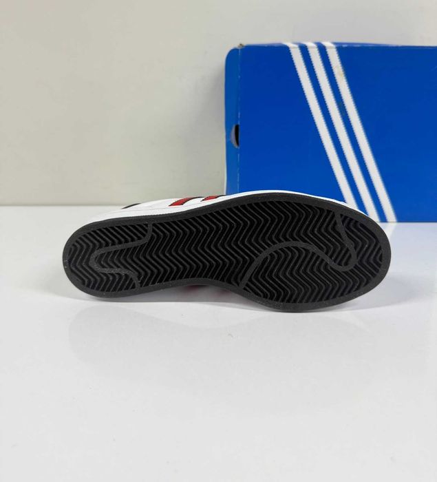 Adidas Superstar