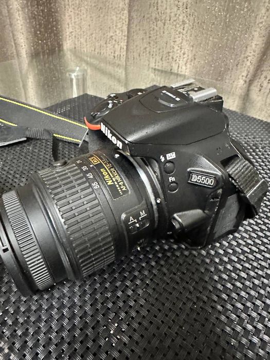 Nikon D5500 + 2 обектива (18-55 VR и 55-200 VR) + чанта