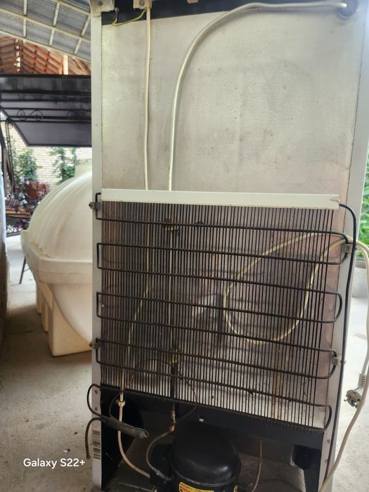 Ishlab turgan holodelnik zudlik bilan sotiladi