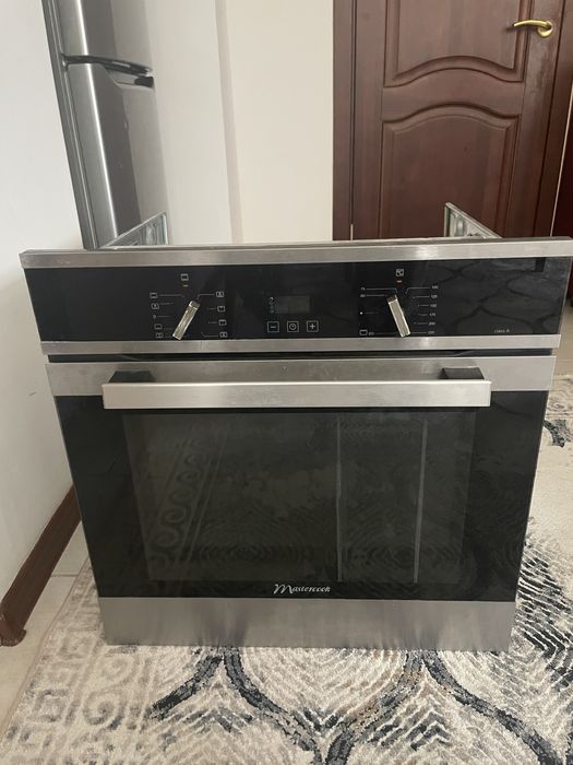 Духовка Master Cook