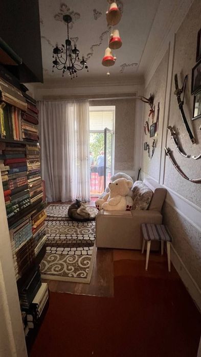 3 комнатная квартира (Сталинка) в центре города улица Саида Барака