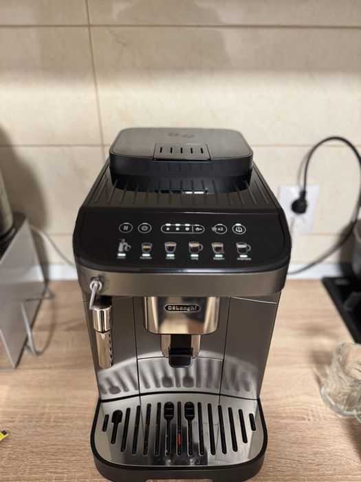 Espressor automat DeLonghi Magnifica Evo ECAM290.42.TB