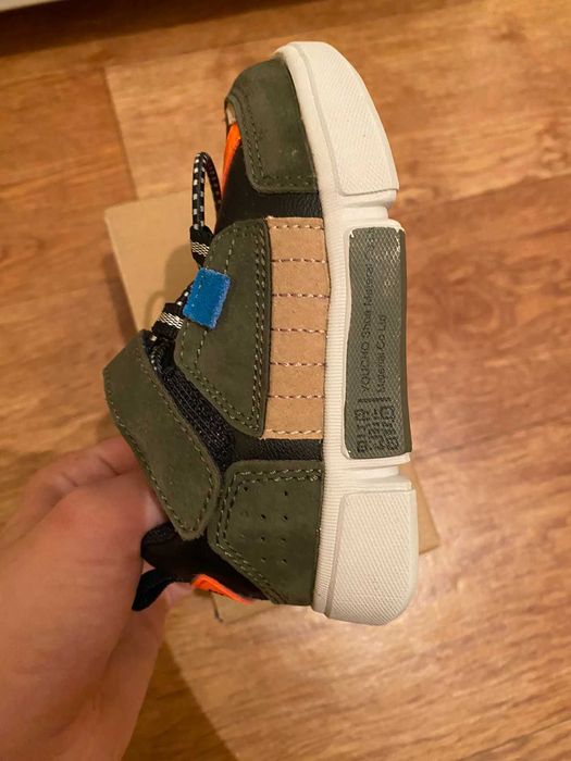 Новые детские кроссовки 22 р.