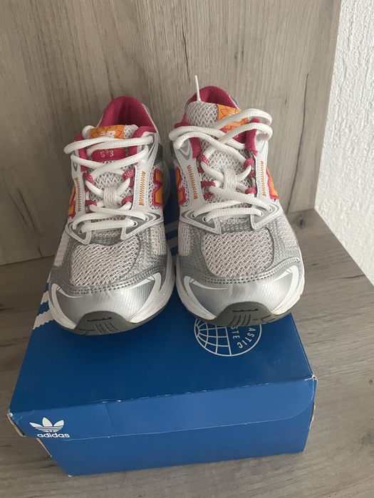 Дамски маратонки New balance 533