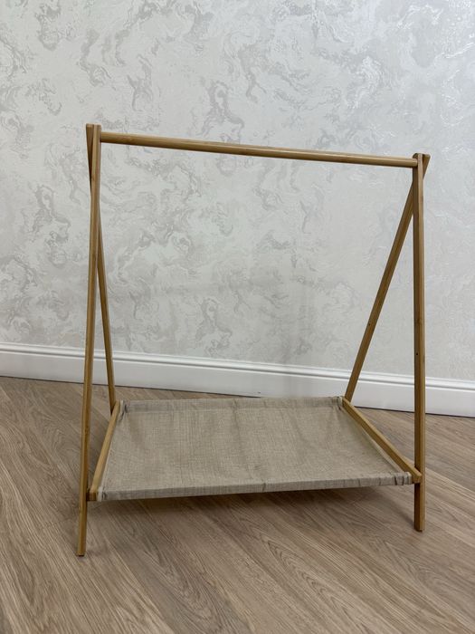 Вешалка для детских вещей