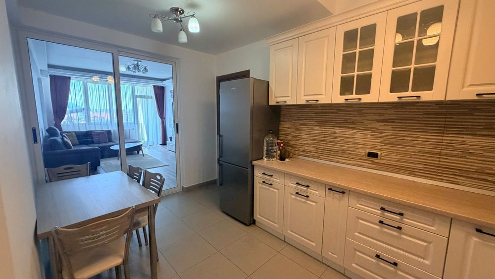 De vanzare apartament 2 camere Brasov  TRACTORU