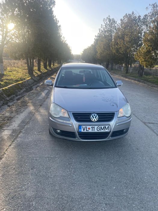 Wolkswagen Polo , 185000 km , an 2008 , Gri