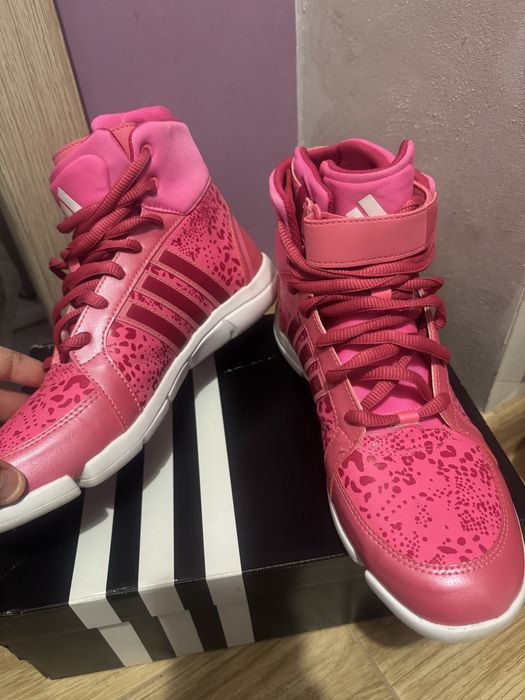 Нови маратонки Adidas