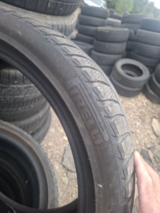 Vand 1 sau 2anvelope 255 40 20 pireli m+s