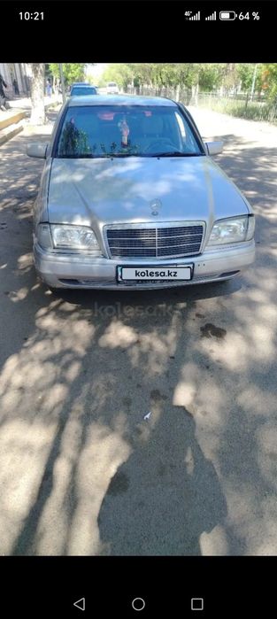 Mercedes benz c180