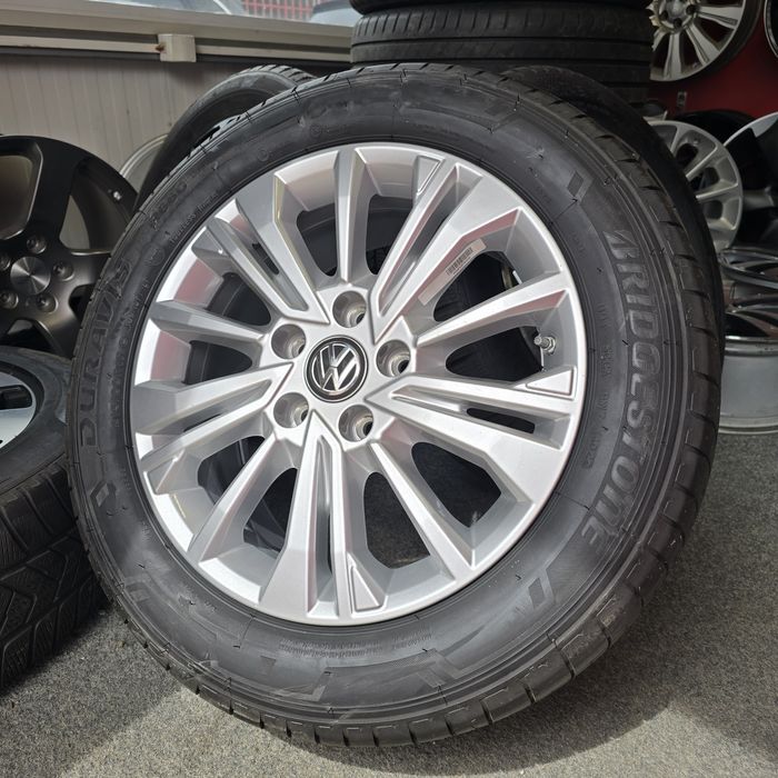 Оригинални джанти за Фолксваген Т5 Т6  17 цола / гуми  215 60 17