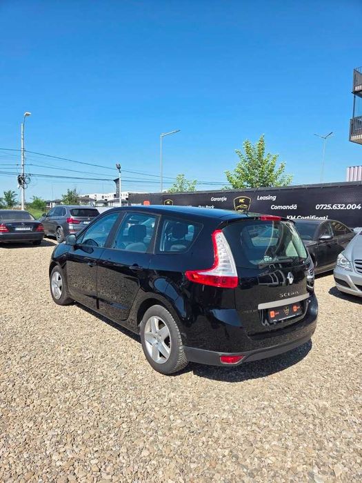 RENAULT Grand Scenic 2015 — imagine 3