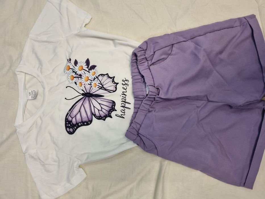 Комлект тениска с къси панталонки 110/120/130