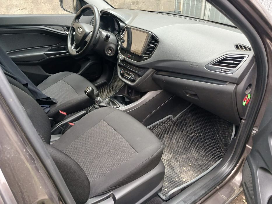 Продам Ладу Весту