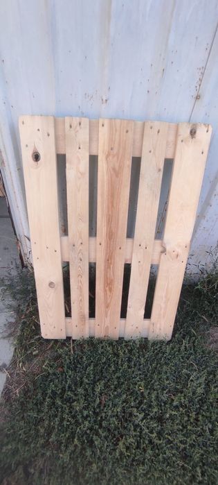 Паллеты                         .