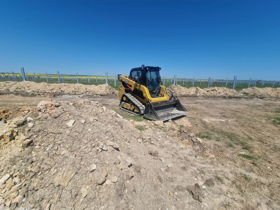 Miniexcavator miniincarcator cilindru compactor picon bobcat buldoexca