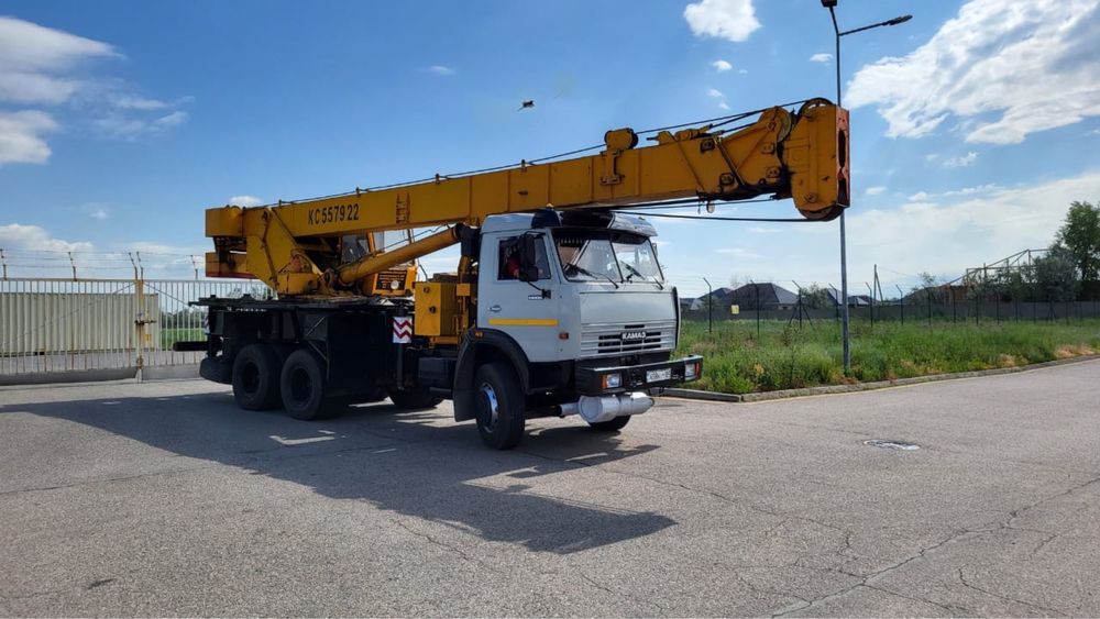 Автокран Отеген Батыр (грес)