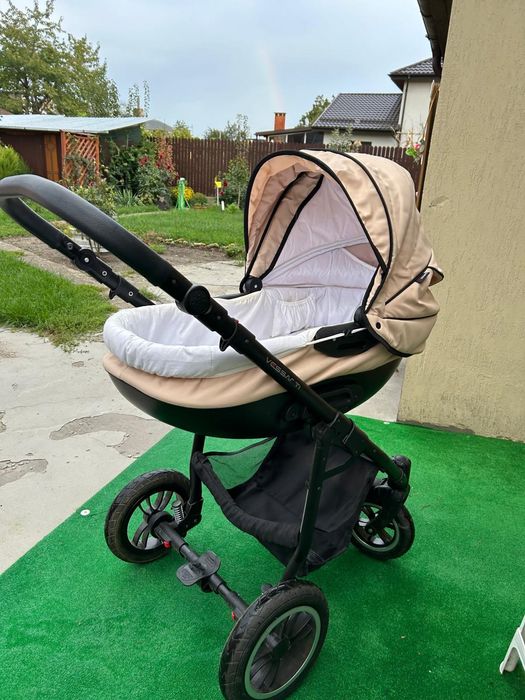 Vând carut Vessanti Crooner 3 în 1