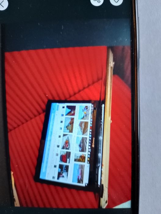 Laptop în stare perfectă de funcționare și foarte bine întreținut