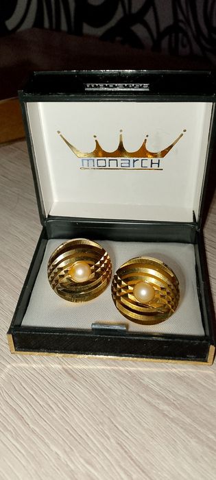 Мужские винтажные запонки.