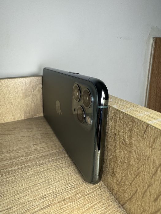 Iphone 11 pro 64bg ПЪЛЕН КОМПЛЕКТ УНИКАТ!!!