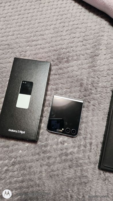 .Samsung Galaxy ZFlip5