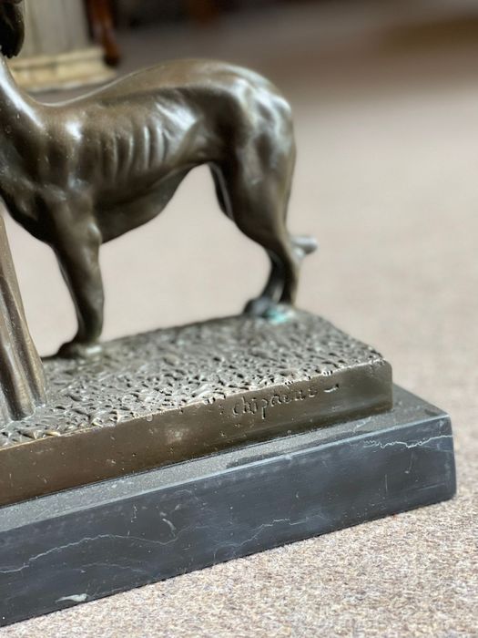 Statuetă Bronz ArtDeco *** vintage / antic / vechi / retro ***