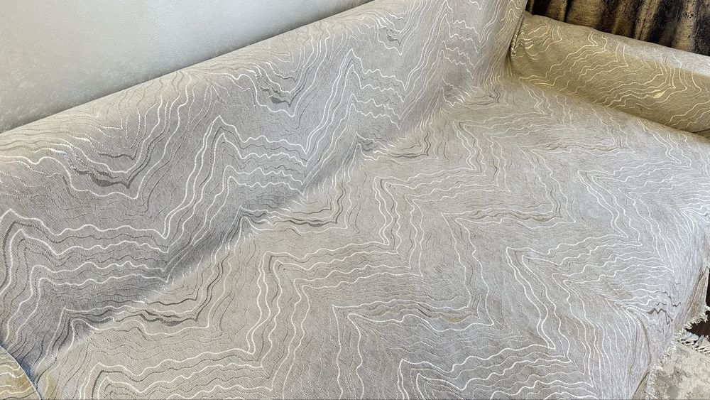 Диван серого цвета 4 метра