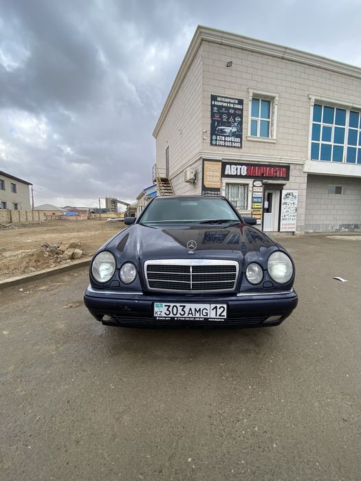 Авто Мерс Лупарик