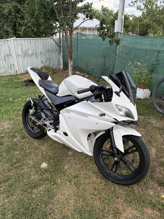 Yamaha YZF R125 2009