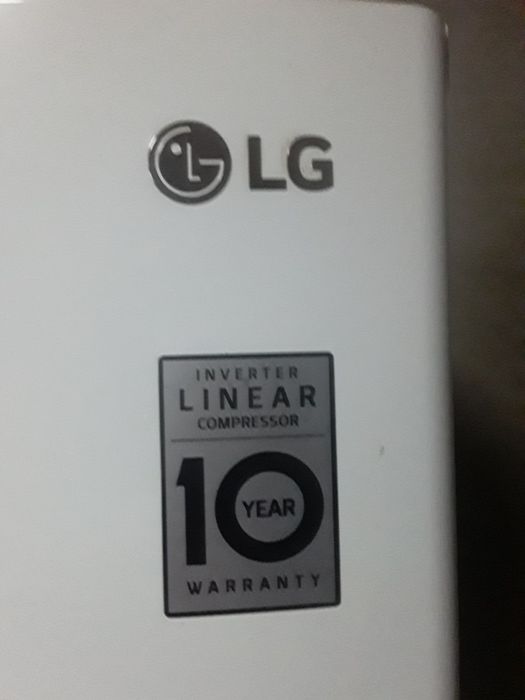 Продам двухкамерный холодильник LG