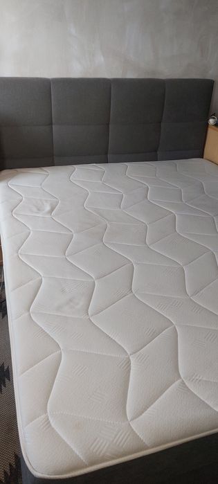 Un.pat Boxspring 160x200 cu somiera in stare f buna