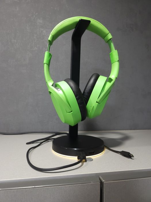 Наушники  razer opus x, с прдставкой razer