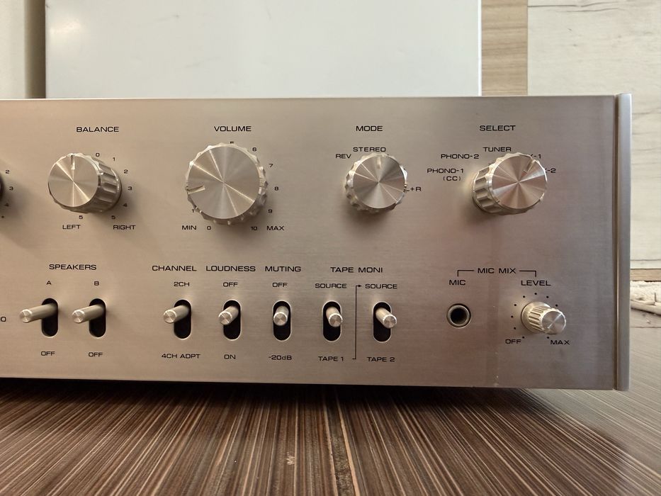 Toshiba SB-500 Стерео усилвател