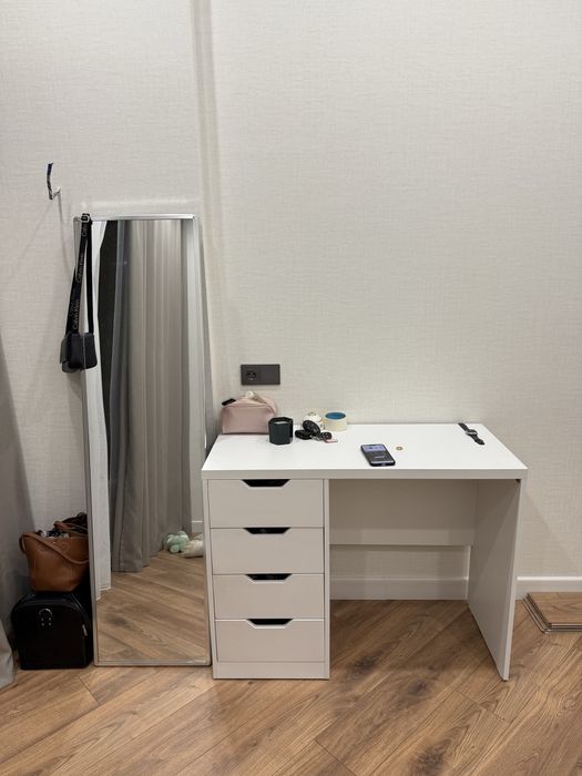 Продам писменный стол