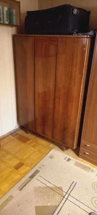 Отдам даром мебель шкаф