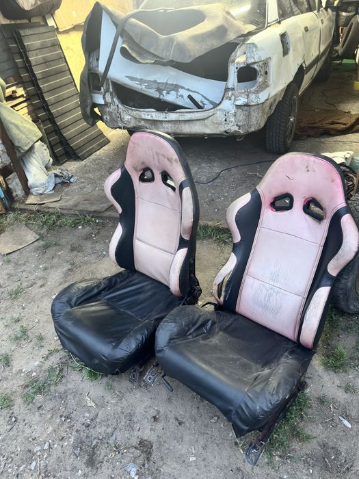 Продам спортивные сидения