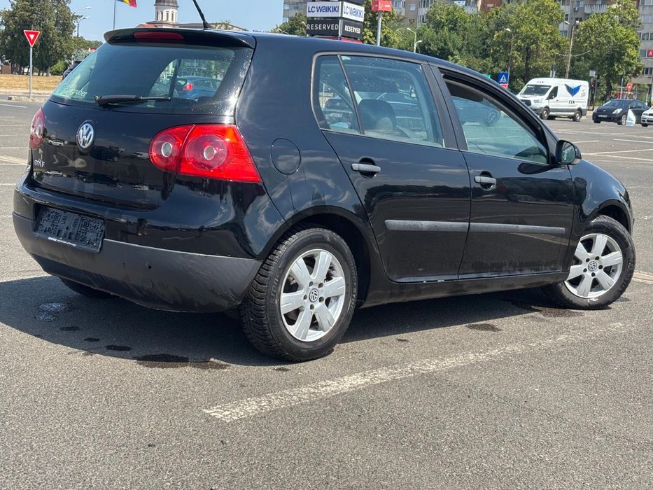 Pt   dezmembrarea golf 5 2007 se vinde complet
