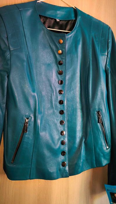 Geaca noua cu eticheta din Piele Naturala pentru femei, XL, marime 44