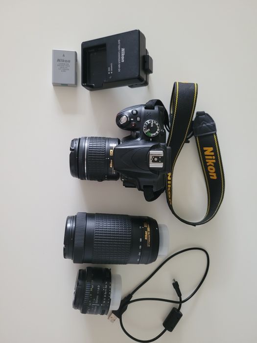 Nikon D3300 + obiectiv kit | Doar 14.557 cadre | Stare excelentă