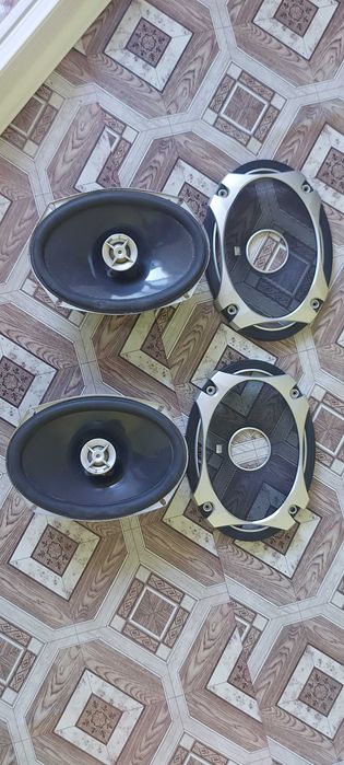 Авто Колони JBL ...