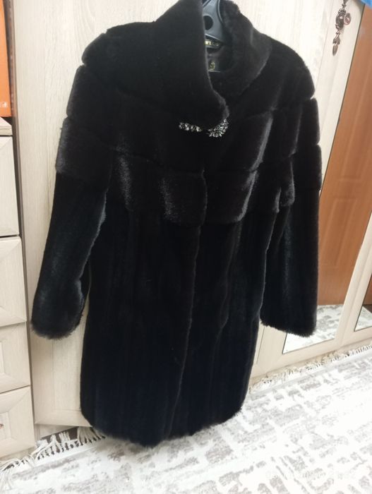 Продам шубу под норку