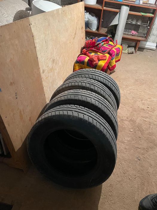 Продам шины размер 185/65/15