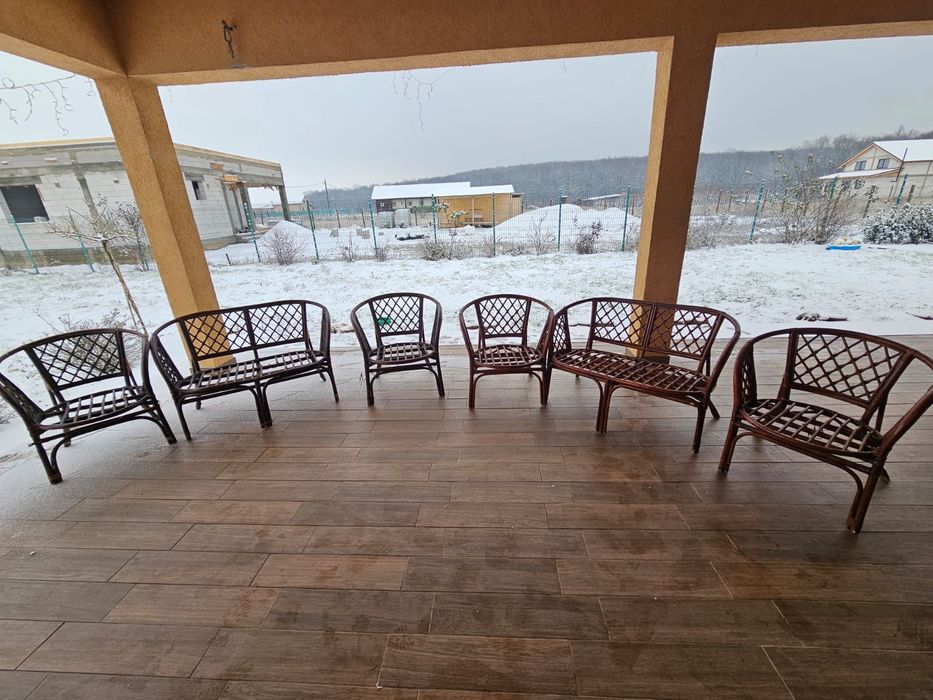 2 seturi ratan gradina/balcon cu perne stare buna 400 lei un set