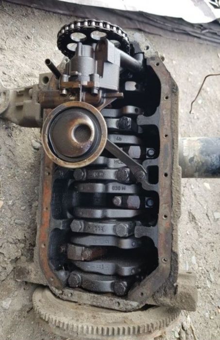 Панель на гольф 3 без трещин