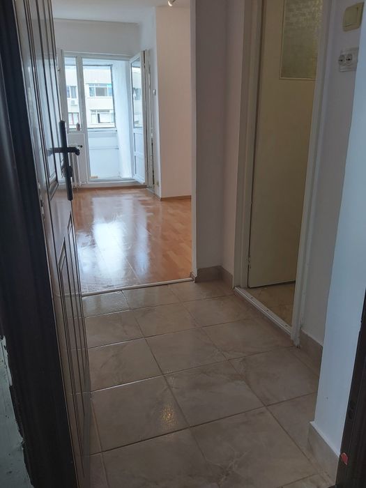 Vand garsoniera  zona  Dristor