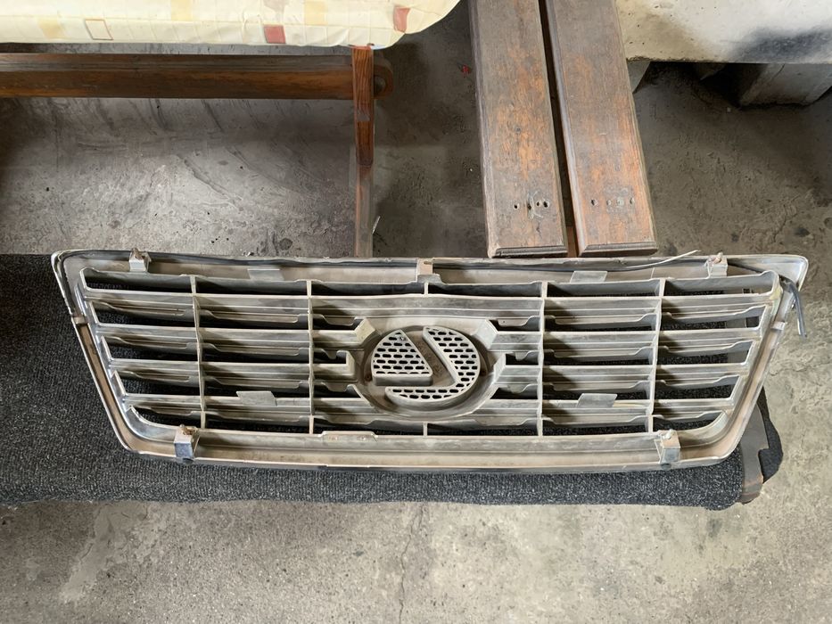 Решетка радиатора lexus lx470