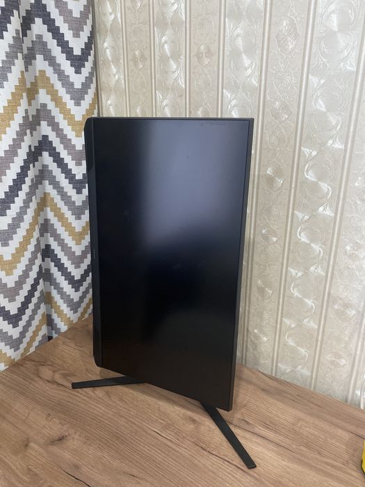 Монитор игровой Samsung