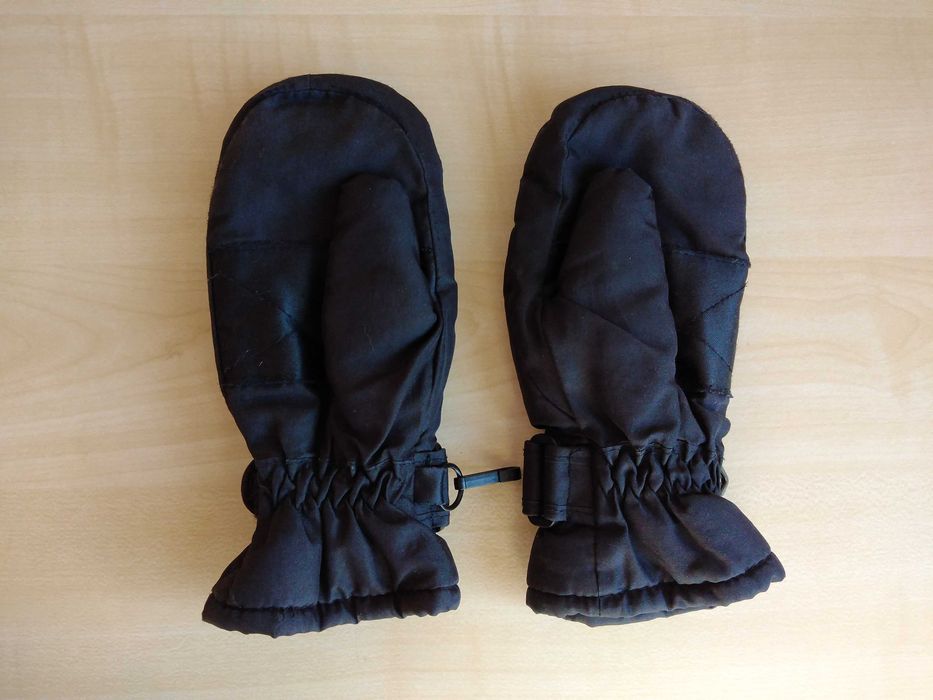 Пуловер, елек, риза, дънки, ватиран панталон, зимно яке, ръкавици 116